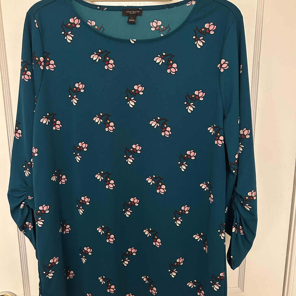 Ann Taylor Relaxed Blouse with 3/4 Sleeves